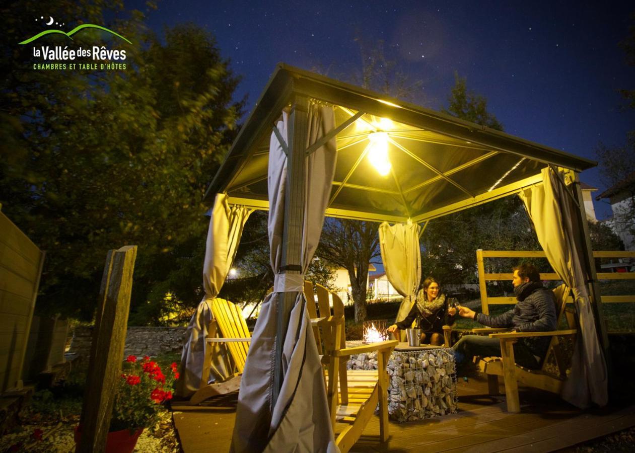 Maison D'Hotes & Spa La Vallee Des Reves Nods エクステリア 写真